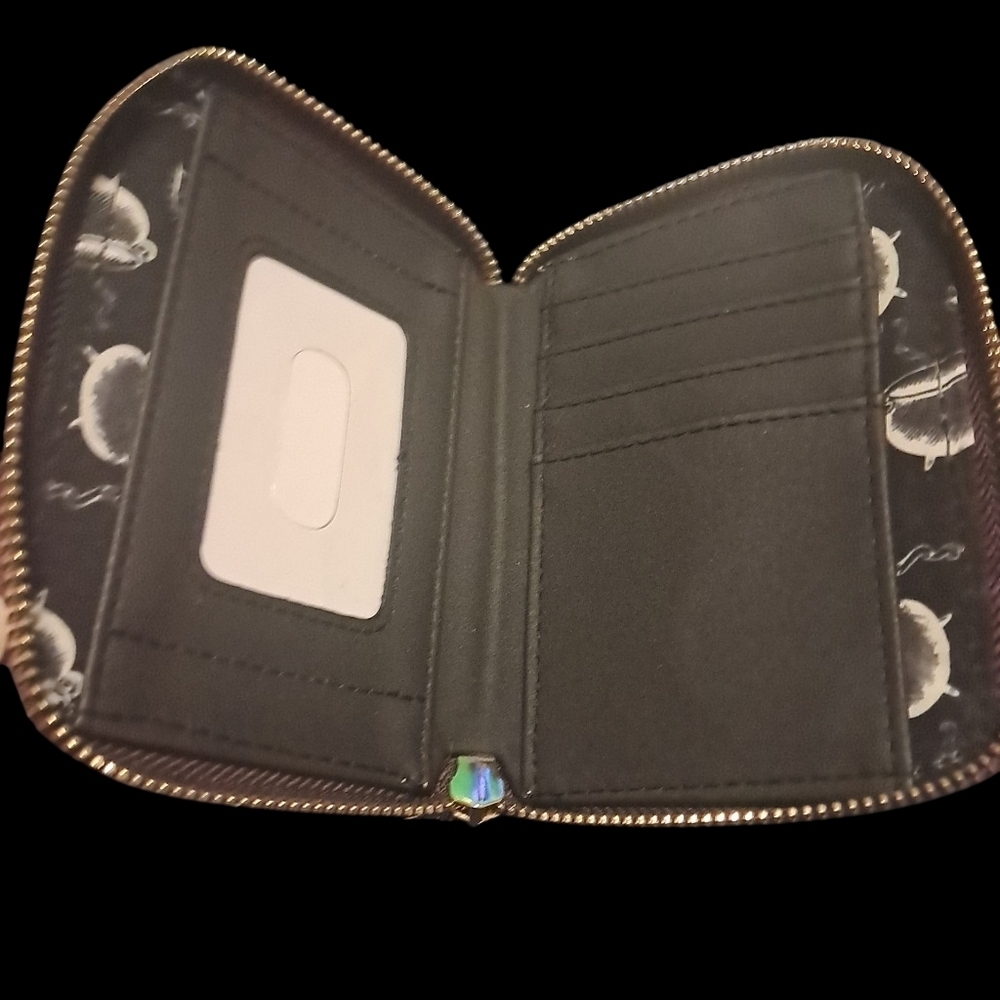 Loungefly Hocus Pocus Cosplay Mary Wallet - NEW with Tags Palm Exclusive - Picture 3 of 3